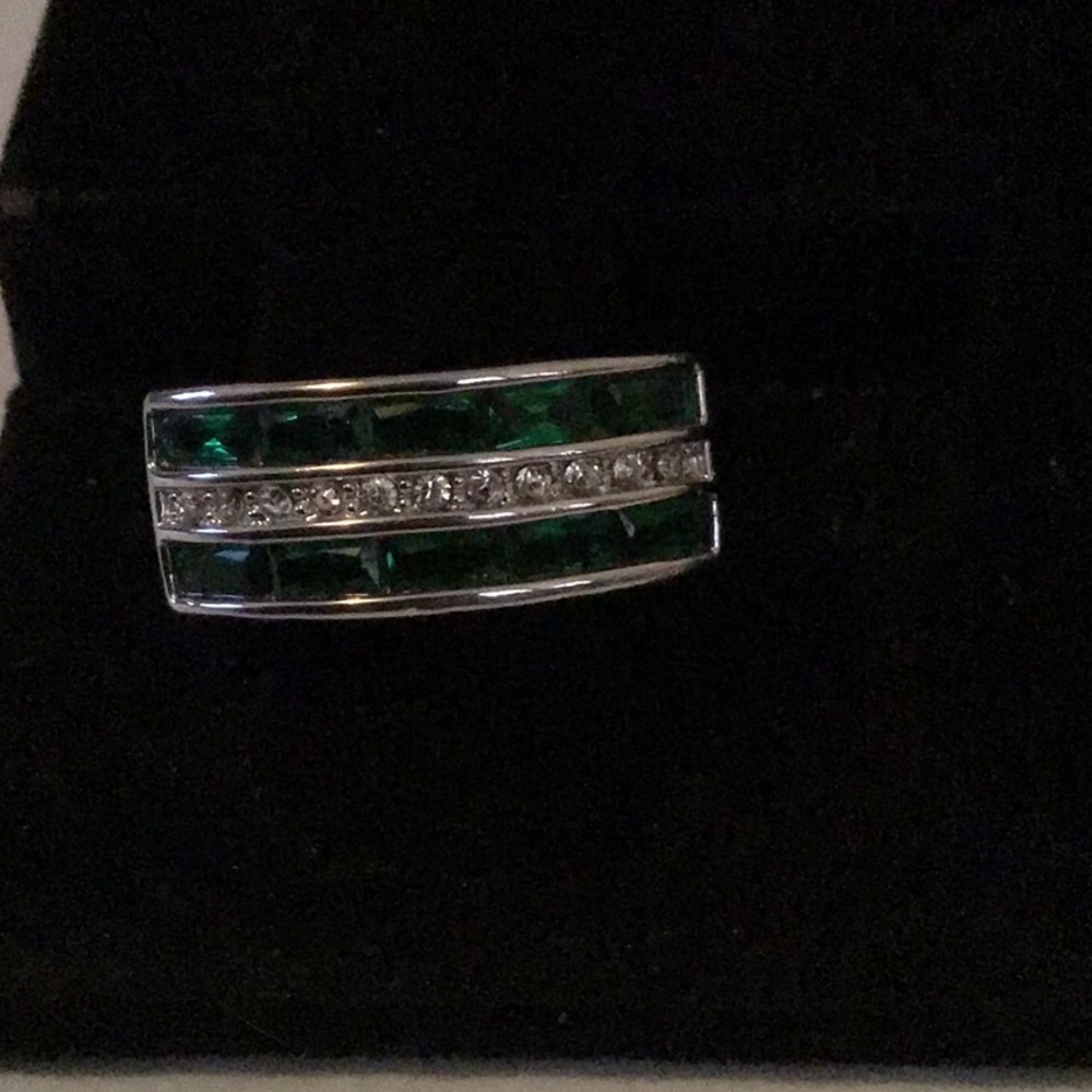 Emerald Green Diamond Men’s Ring